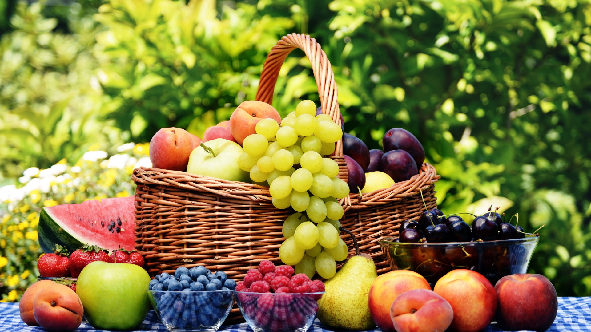 Fresh Fruit Protects Against Diabetes, Complications